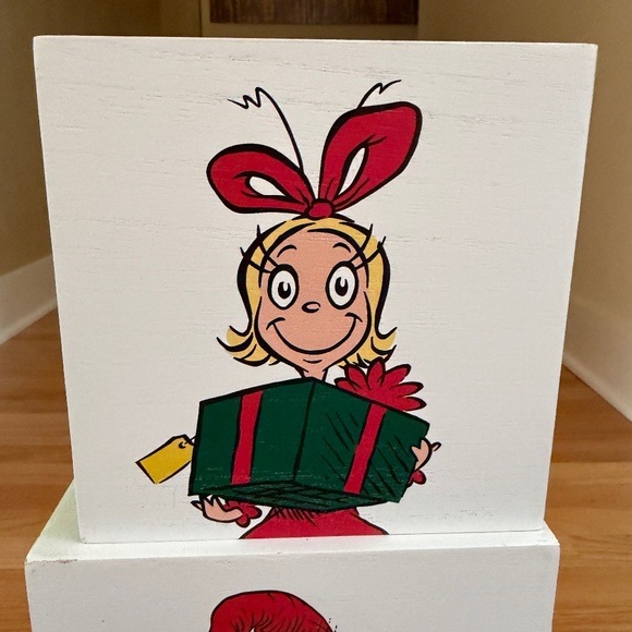 Grinch Who Stole Christmas Nesting Stacking Boxes and Grinch Plush Stuffy - Picture 5 of 15